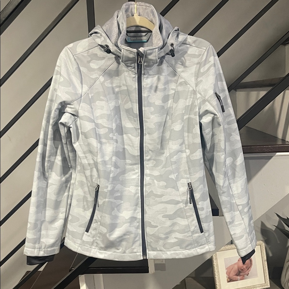 Free Country Silver‎ Chip Camo Faux Fur Lined Jacket Medium Warm Outdoors
